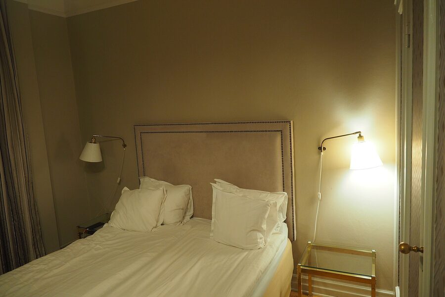 Pokój hotelowy — nocleg w Poznaniu